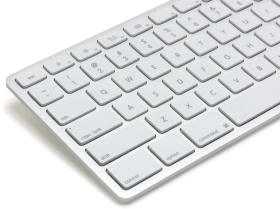 Wireless Aluminum Keyboard FK418BTS [シルバー]